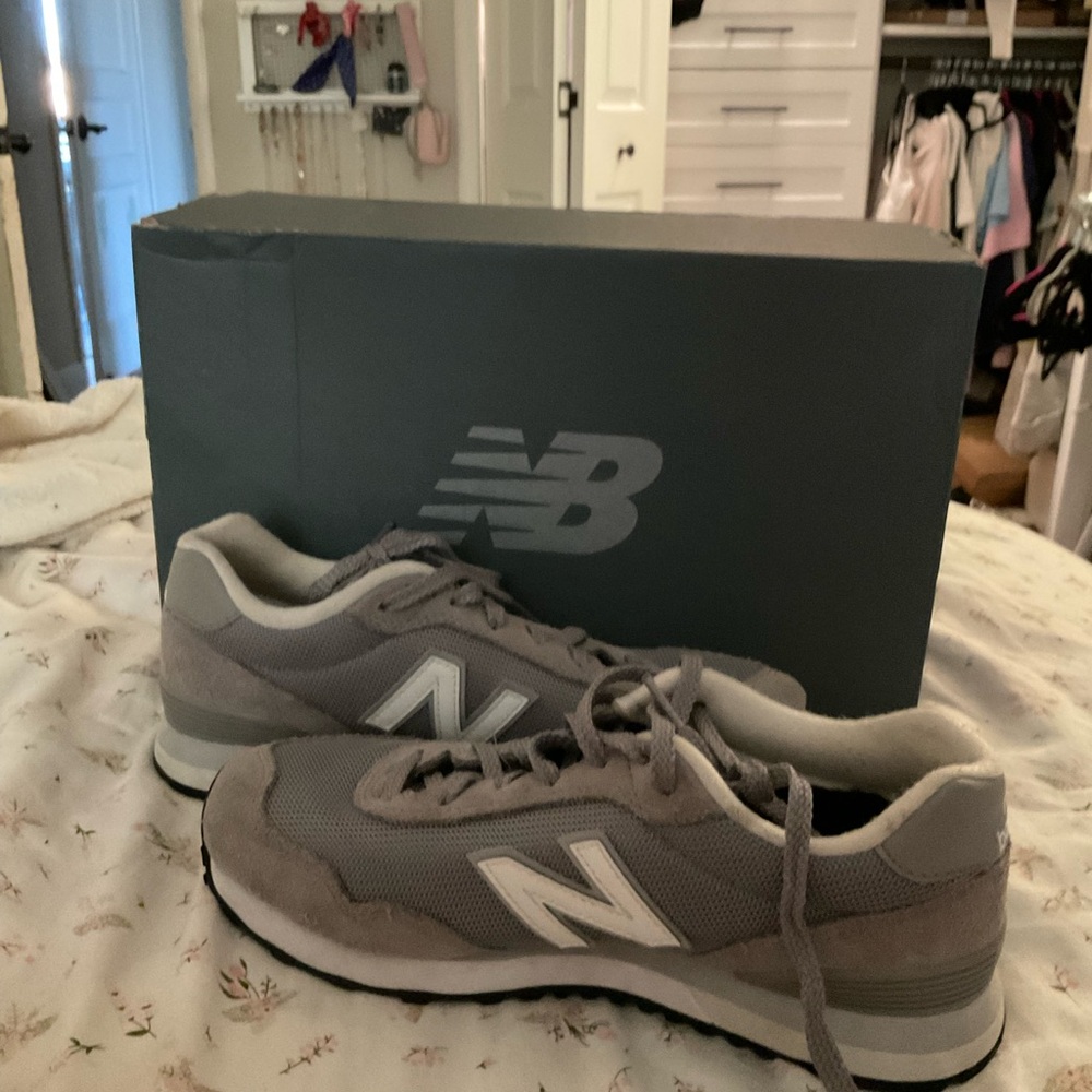 Brand new, New Balance Classic Gray Sneakers with the box SIZE WOMANS 7.5
